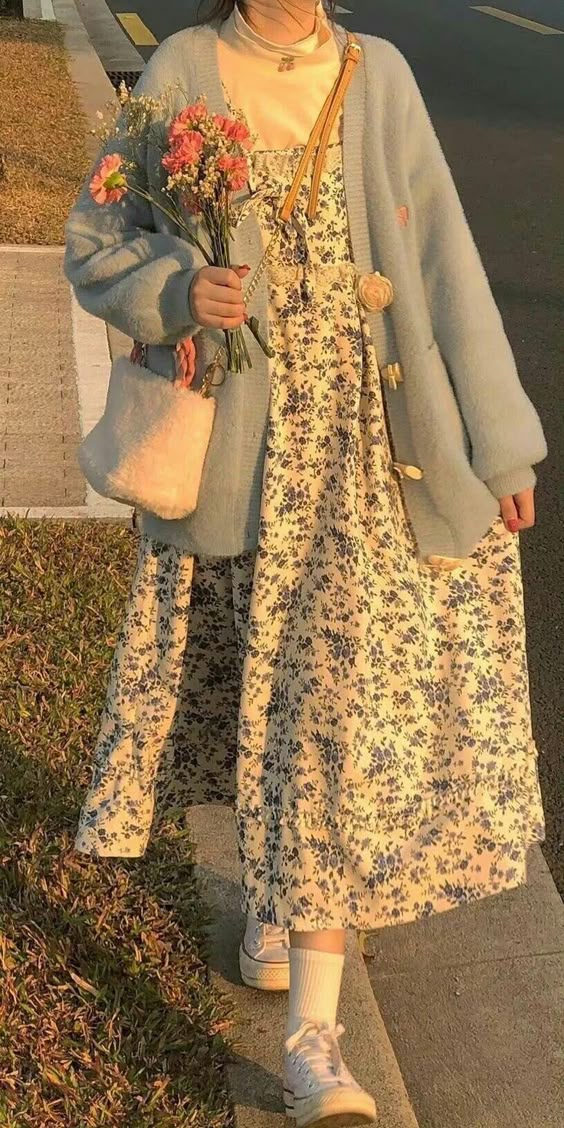 9. Effortless Elegance in Soft Blue and Floral Bliss