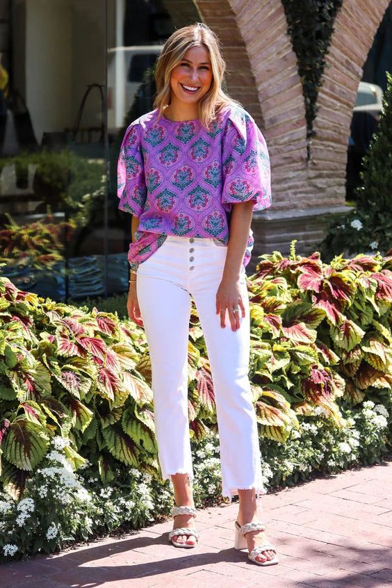 Spring Outfits for Women Over 30 - Wardrobe 2024 17 Ideas: A Blend of Elegance and Comfort