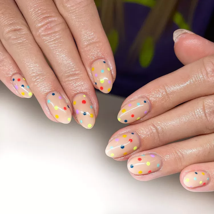 Dainty Dots