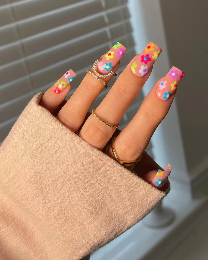 Cute Coffin Shaped Flower Spring Nails