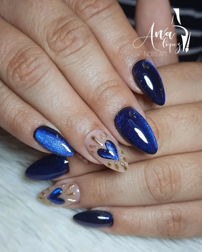 magnetic blue nails, cat eye nails