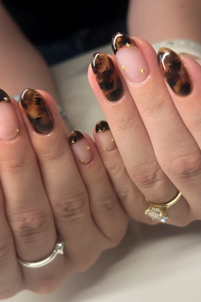 Tortoise French Studs Nails