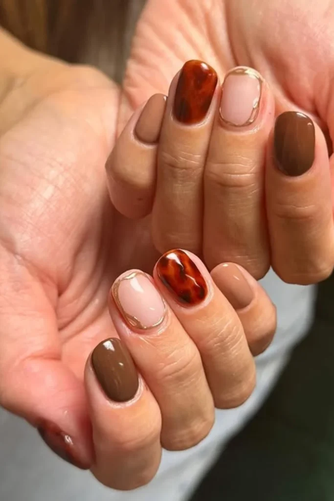 Warm Mocha Tortoise Nails