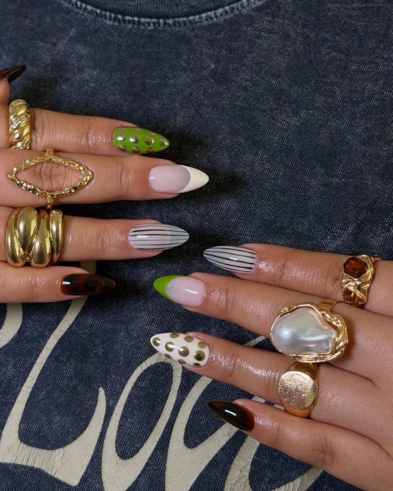 summer nail idea on translucid gel-x tips