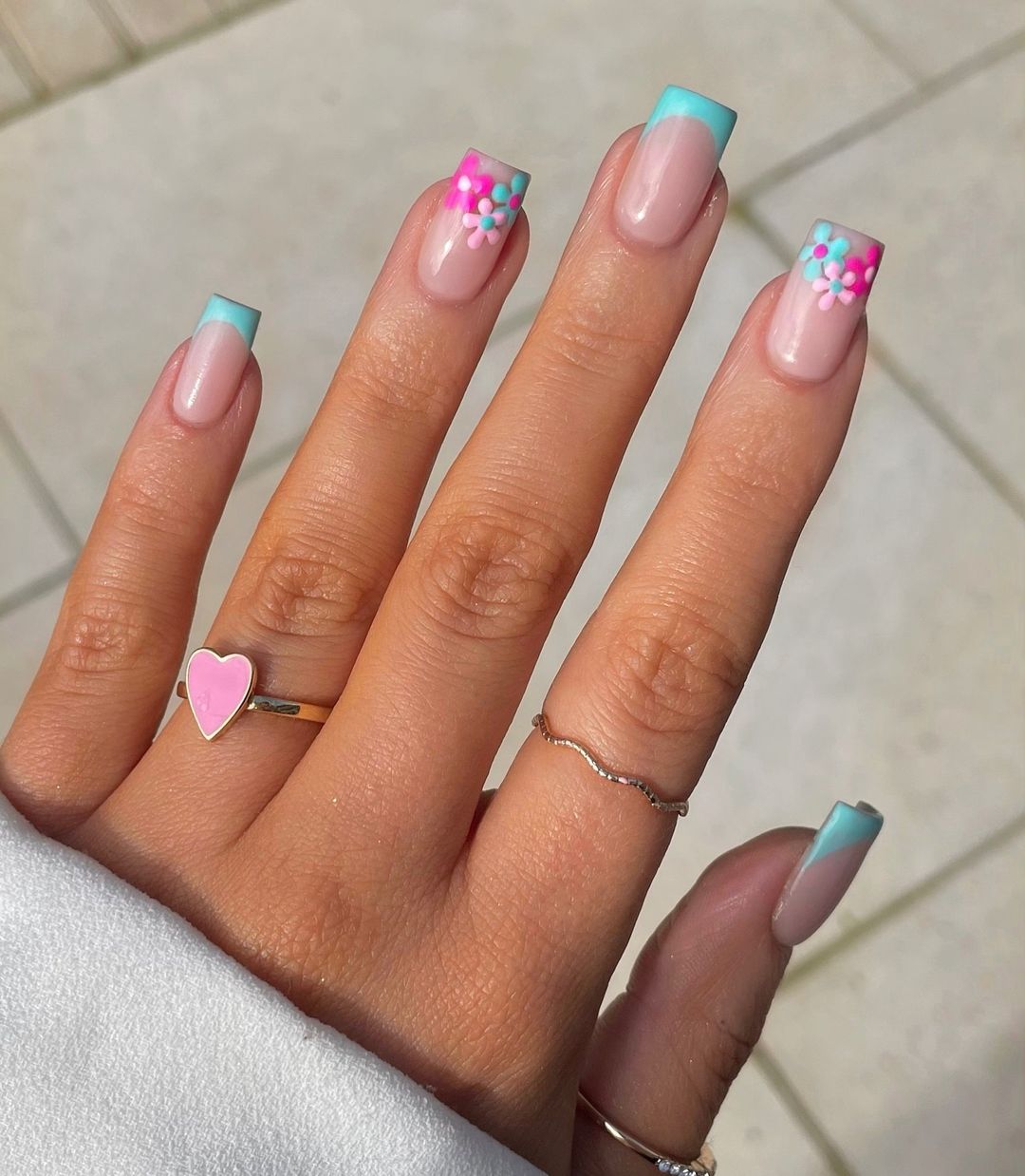 Blue and pink Polly Pocket style nails