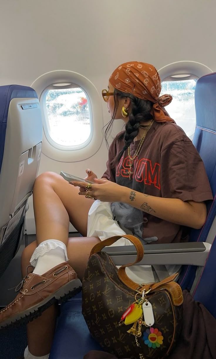 Casual Charm in a Travel-Ready Ensemble