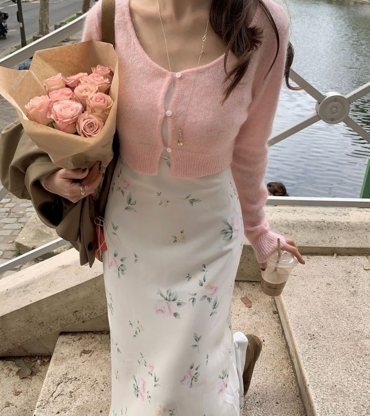 35. Effortless Elegance in Soft Pink Layers