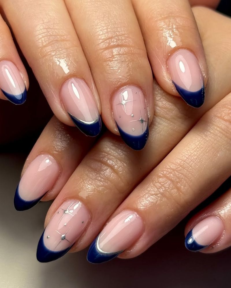 blue french nails, blue nails short