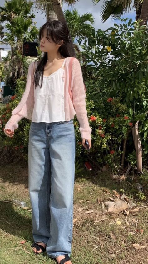 10. Effortless Spring Vibes with a Soft Pink Cardigan