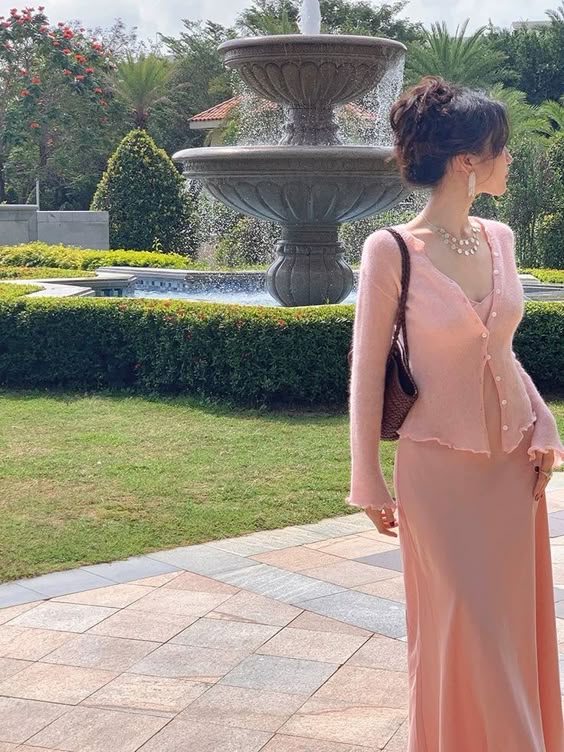 22. Effortless Elegance in Soft Pink Layers