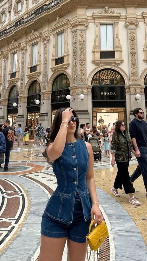 12. Denim Elegance: The IT Girl Spring Statement