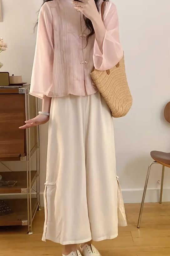 1. Soft Pink Elegance with a Korean-Inspired Charm