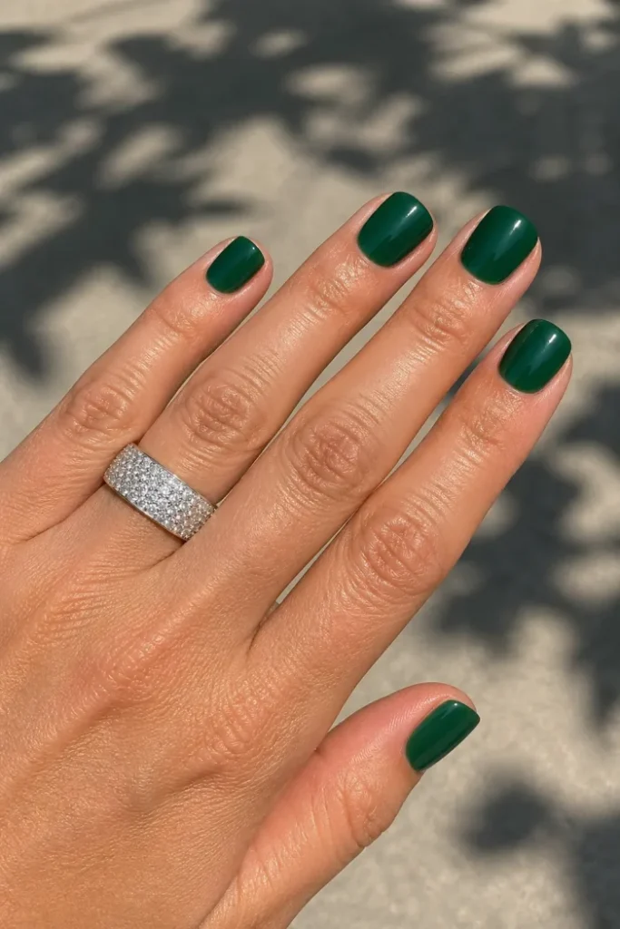Glossy Emerald Green Nails