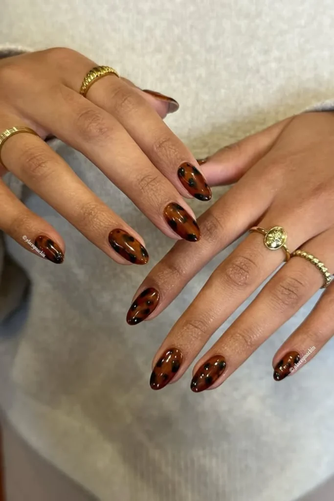 Classic Tortoiseshell Nails