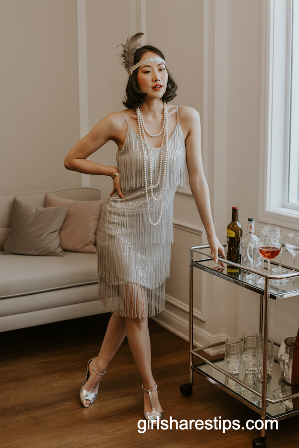 Elegant 1920s Flapper