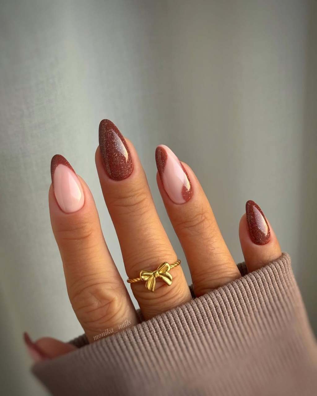 cute glitter brown manicure with trendy simple nail designs