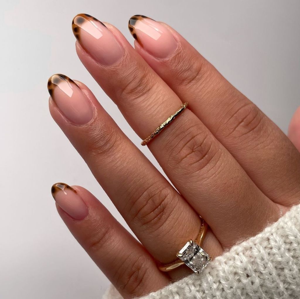cute tortoise shell french tip trendy simple nail designs