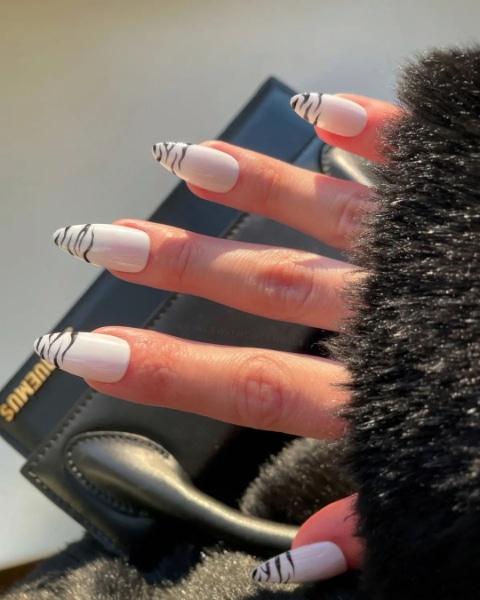 @girlswithcutenails