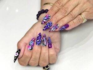 XO Pattern Valentines Nail Designs – 24 Romantic